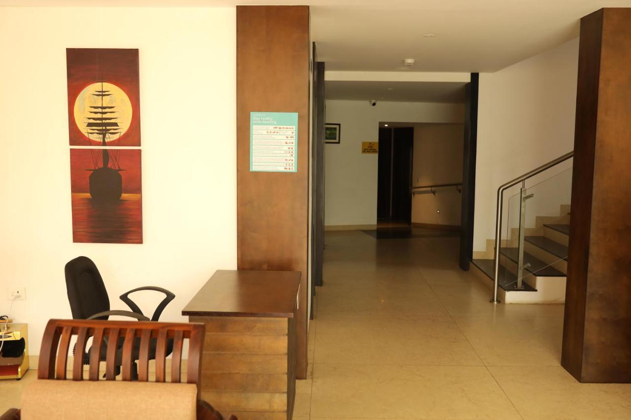 Loveland Residency Kochi Exterior photo